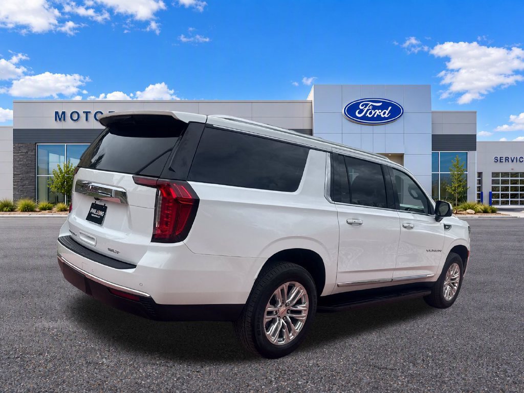 Used 2022 GMC Yukon XL SLT w/ SLT Premium Package AWD/4WD image 9