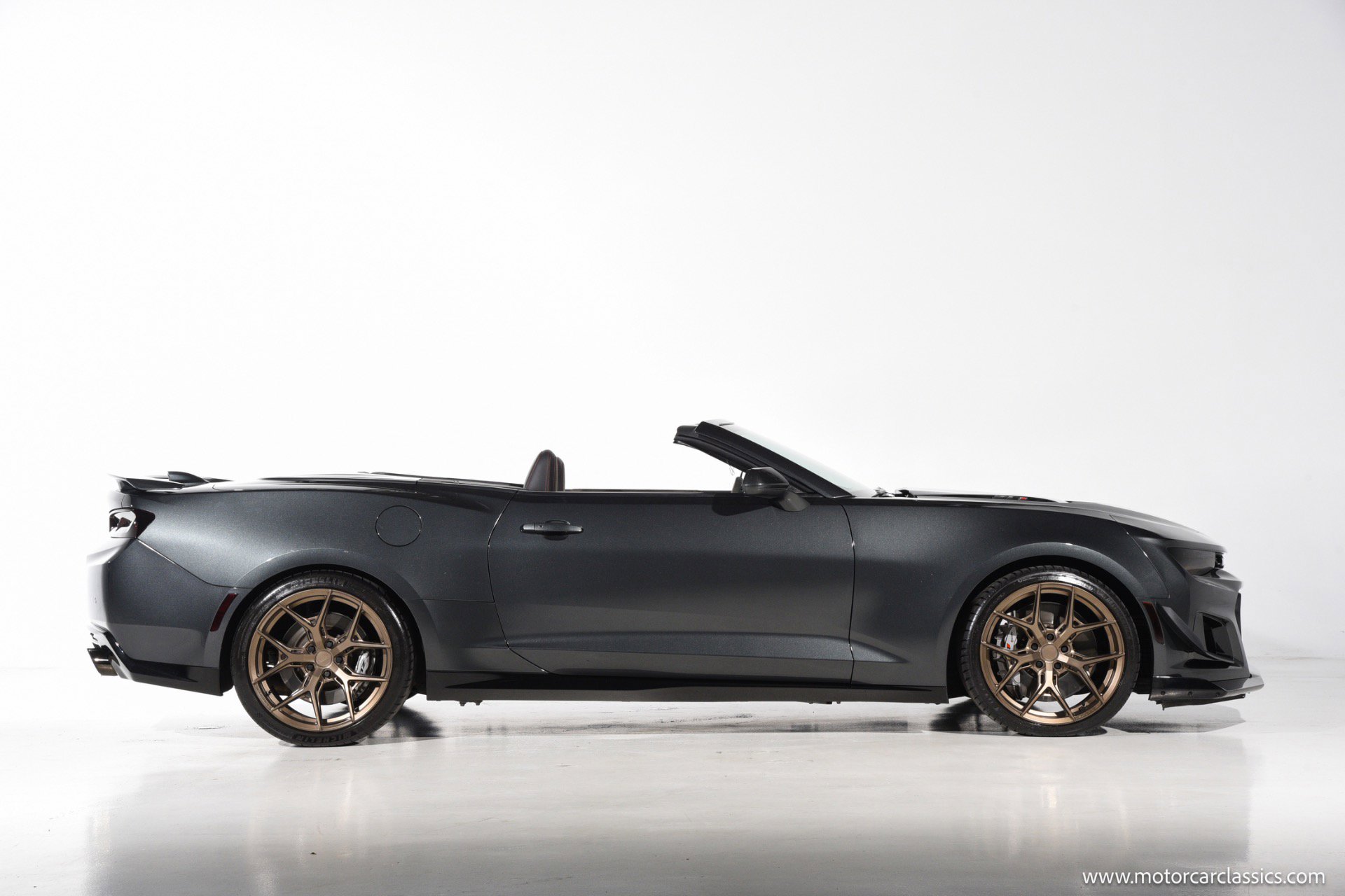 Used 2017 Chevrolet Camaro ZL1 RWD image 12