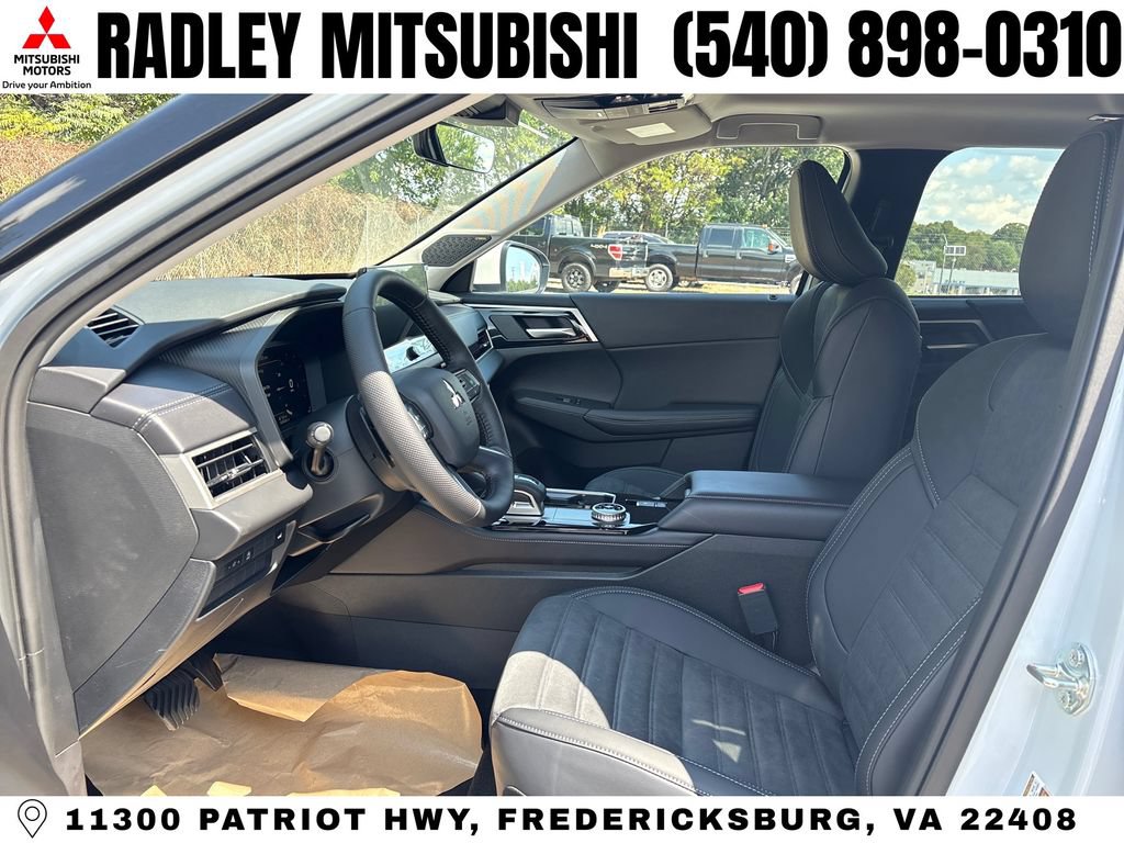 New 2026 Mitsubishi Outlander SE AWD/4WD image 3