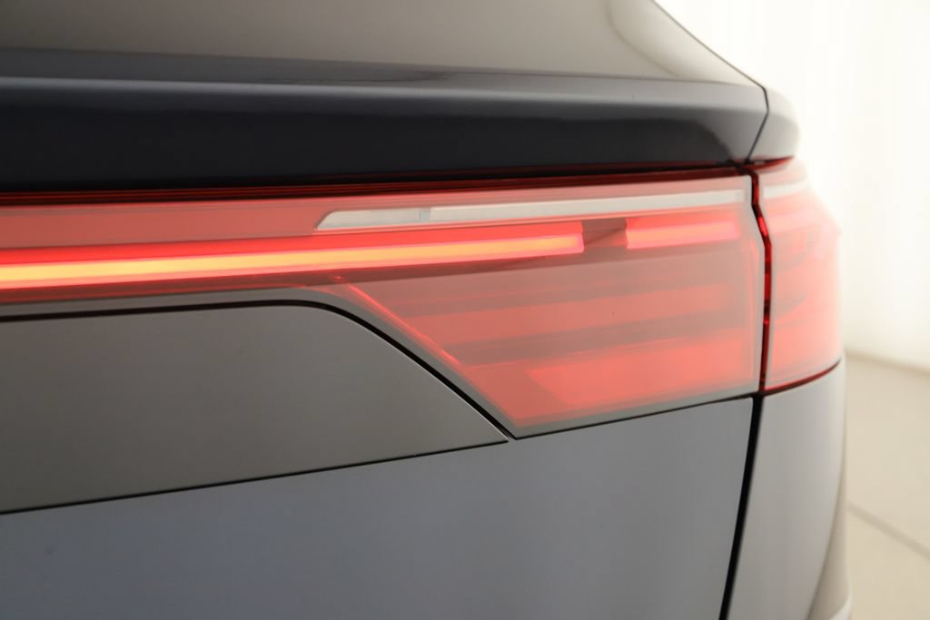 Certified 2024 Audi Q8 Prestige w/ Prestige Package AWD/4WD image 30