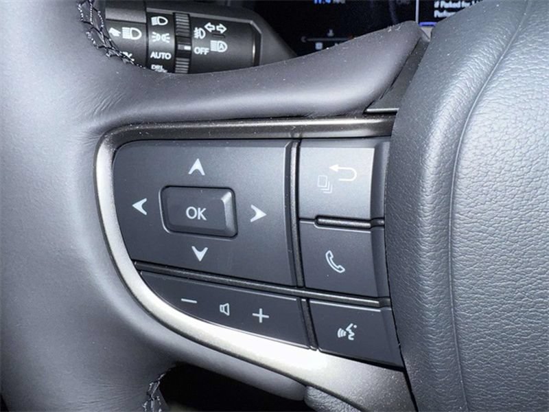 New 2025 Lexus UX 300h AWD image 18