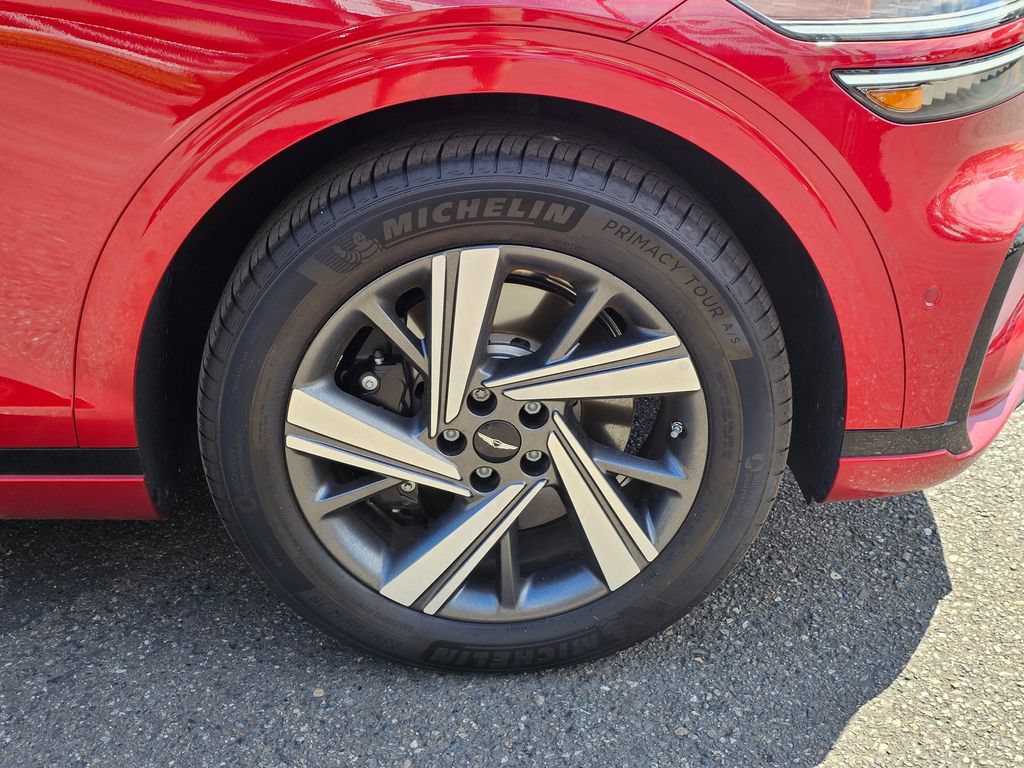 Certified 2026 Genesis GV70 3.5T Sport Advanced AWD/4WD image 31