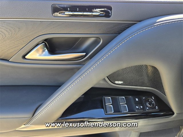 Certified 2025 Lexus LX 600 4WD w/ Appearance Package image 22