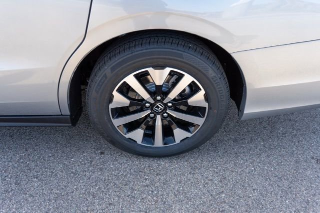 New 2026 Honda Odyssey EX-L image 14