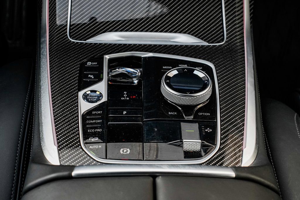Certified 2025 BMW X7 M60i AWD/4WD image 16