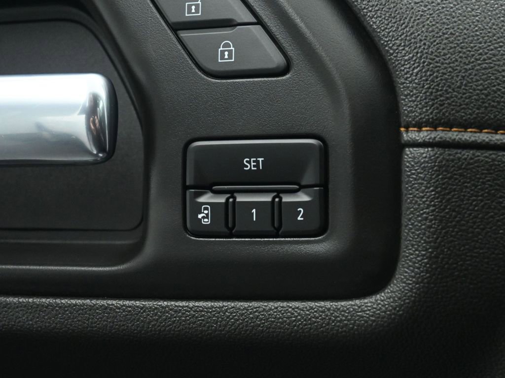 Used 2023 GMC Sierra 3500 AT4 image 37