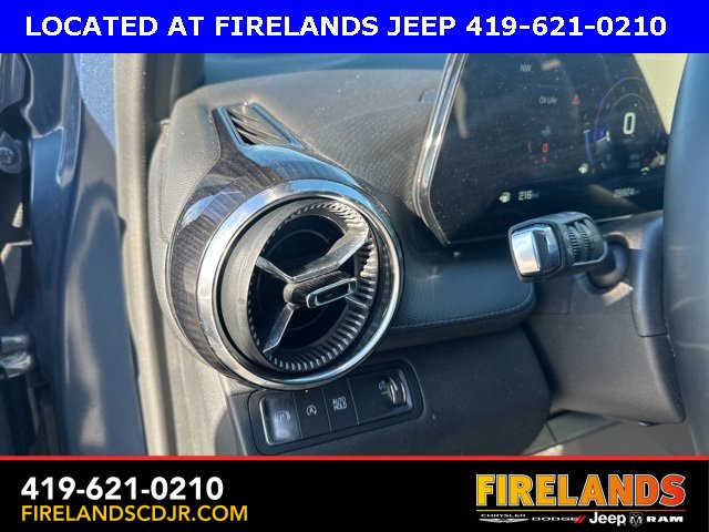 Used 2025 Chevrolet Equinox LT image 18