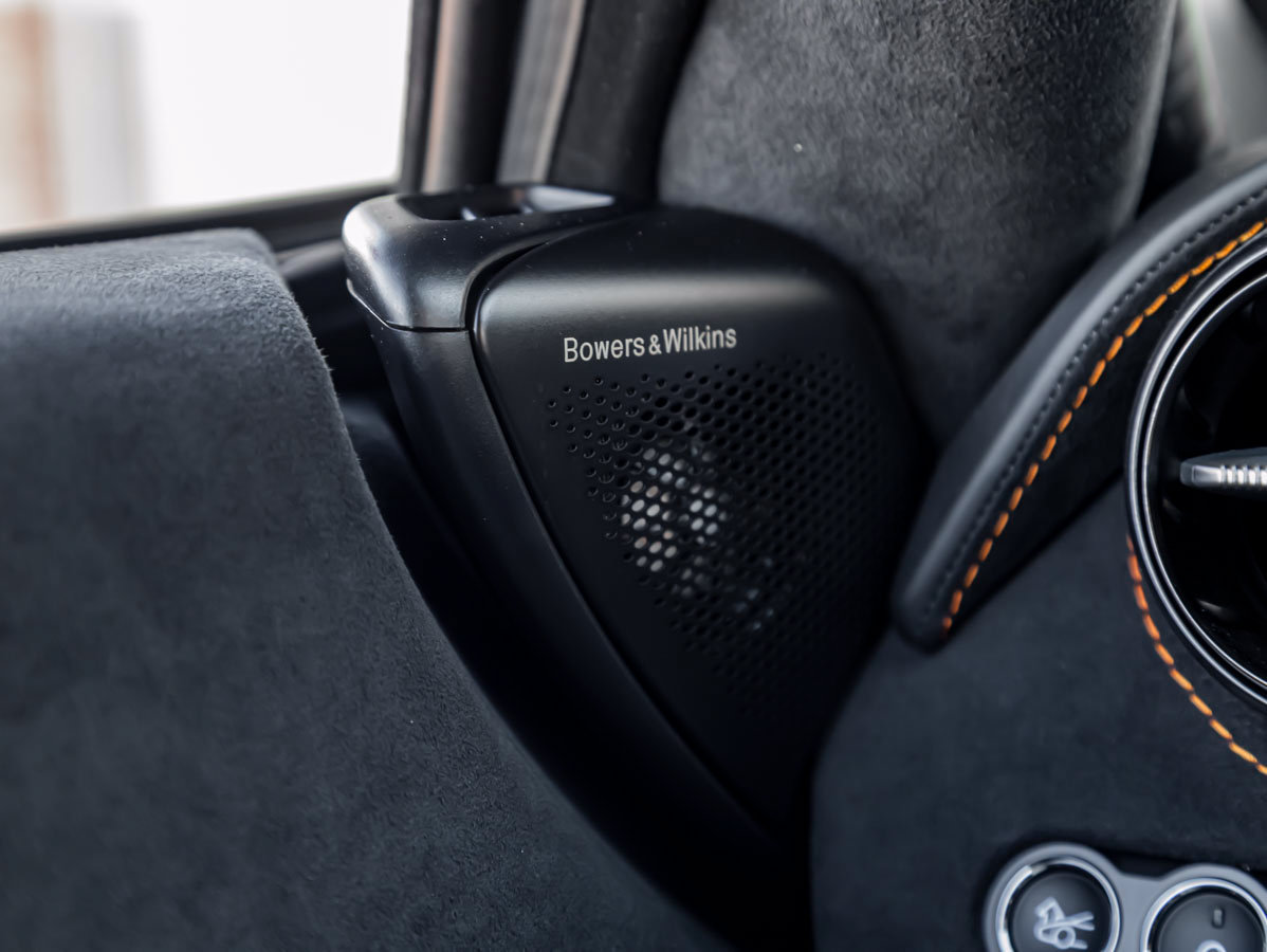 Used 2025 McLaren 750S RWD image 28