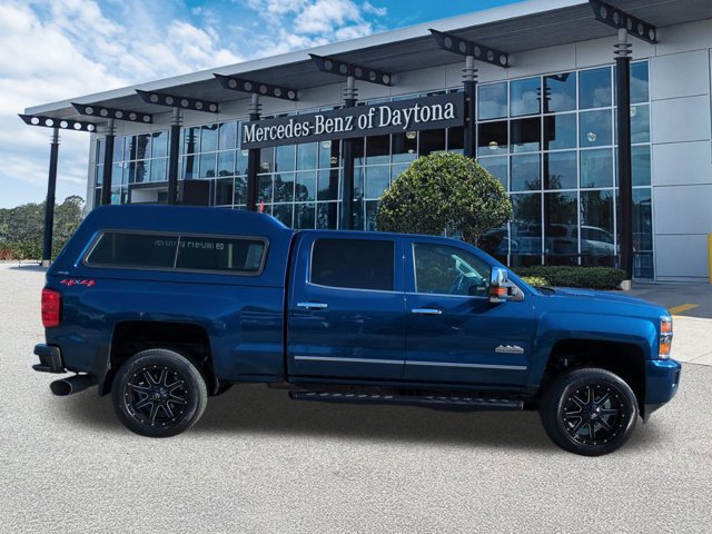 Used 2019 Chevrolet Silverado 2500 High Country w/ Duramax Plus Package image 3