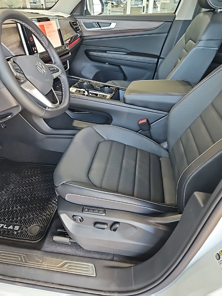 New 2026 Volkswagen Atlas SEL AWD/4WD image 30
