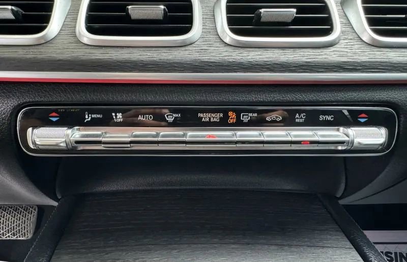 Used 2020 Mercedes-Benz GLE 350 4MATIC image 36
