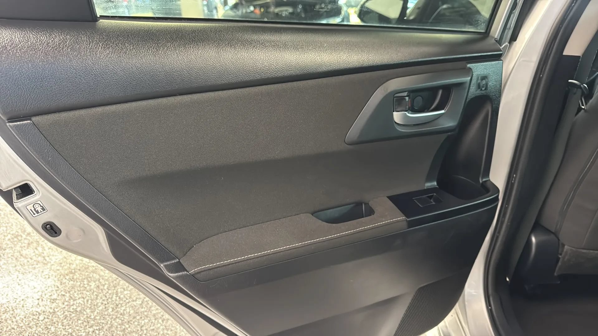 Used 2018 Toyota Corolla iM FWD image 22