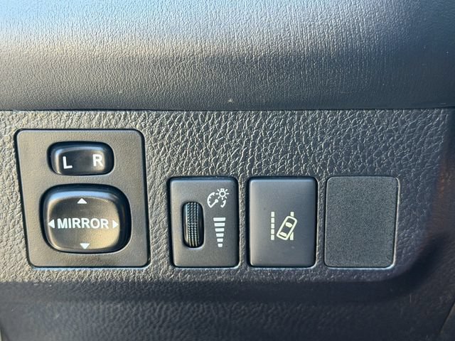 Used 2018 Toyota RAV4 XLE FWD image 26
