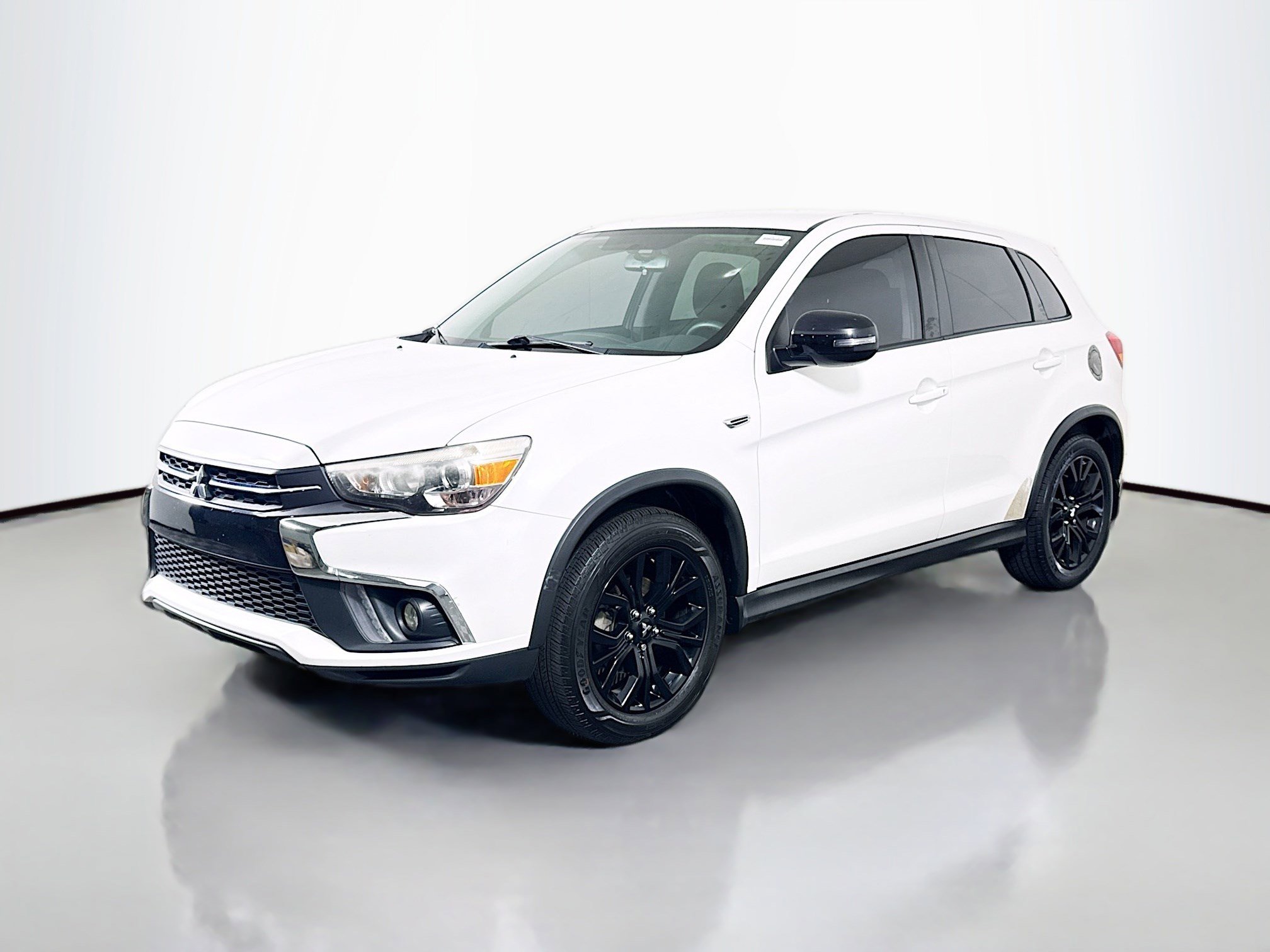Used 2018 Mitsubishi Outlander Sport ES FWD image 4