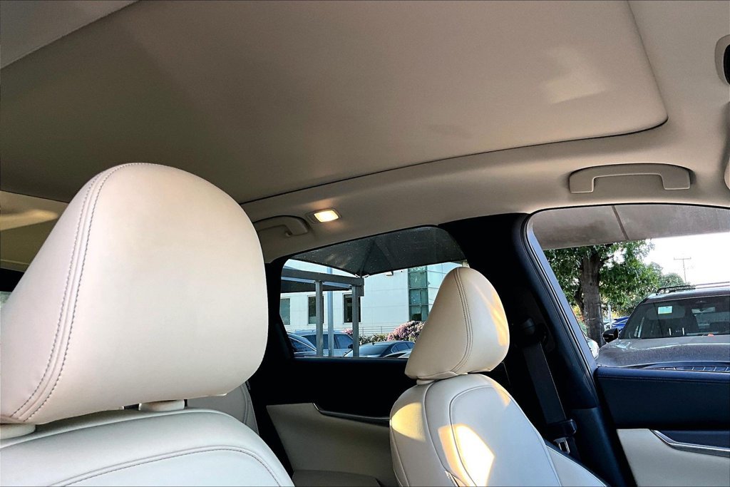 Certified 2022 INFINITI QX50 Luxe FWD image 20