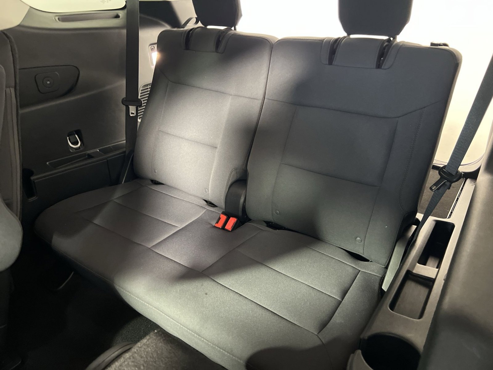 Used 2025 Ford Explorer Active RWD image 27