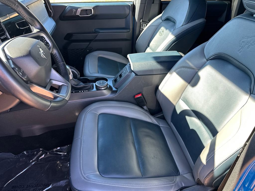 Used 2024 Ford Bronco Outer Banks image 9