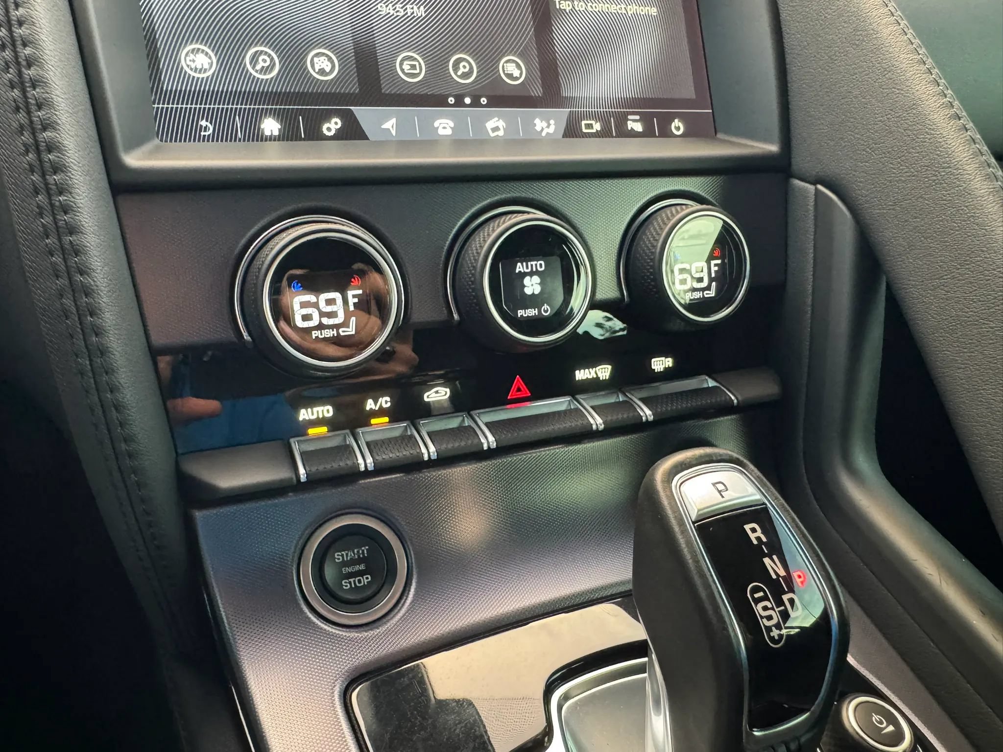 Used 2020 Jaguar F-TYPE Coupe RWD image 32