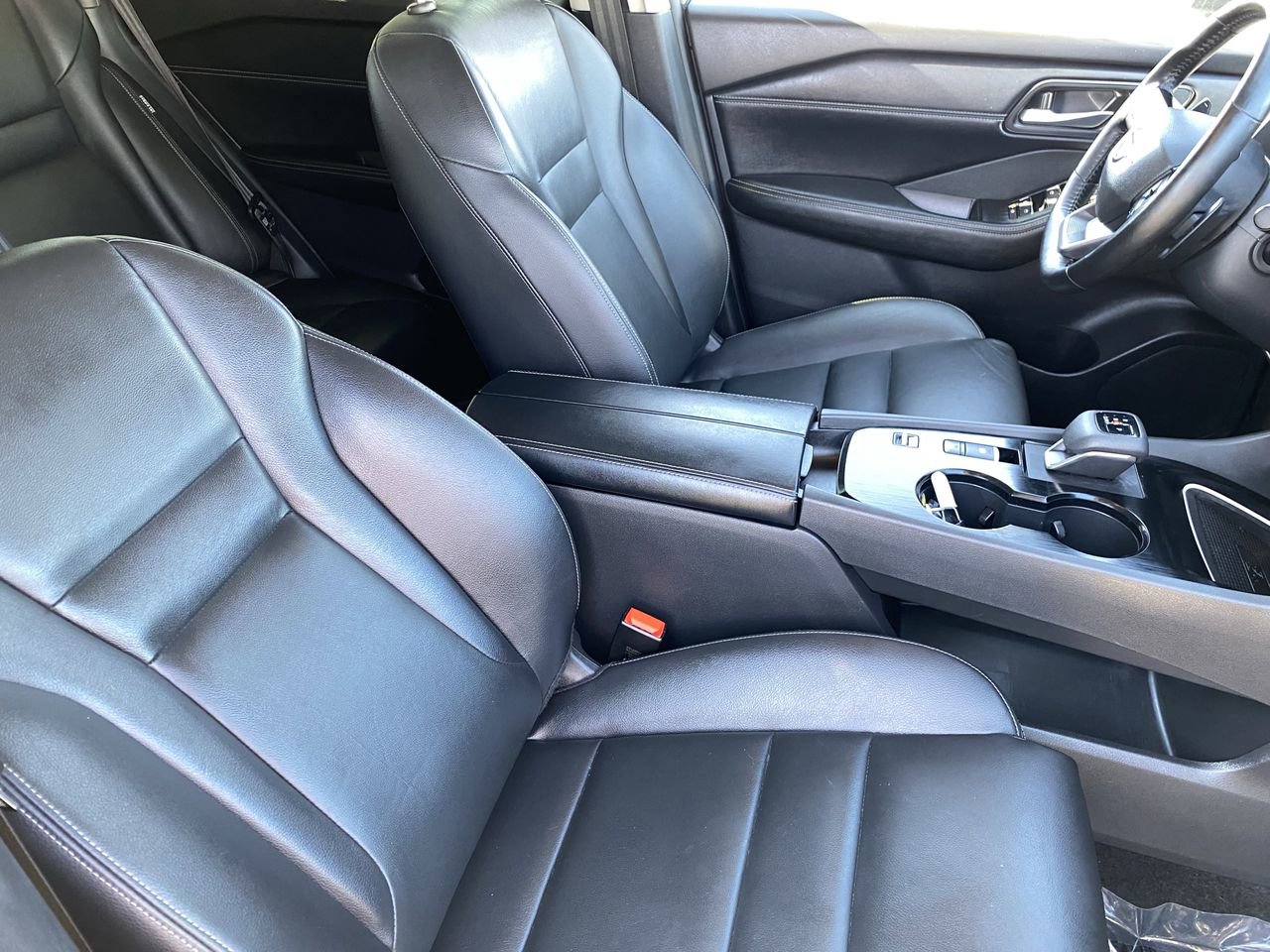 Certified 2025 Nissan Rogue SL w/ SL Premium Package FWD image 13