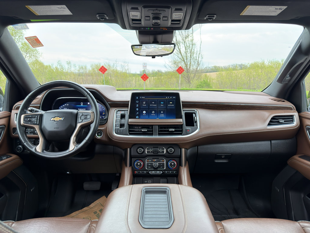Used 2023 Chevrolet Suburban High Country AWD/4WD image 23