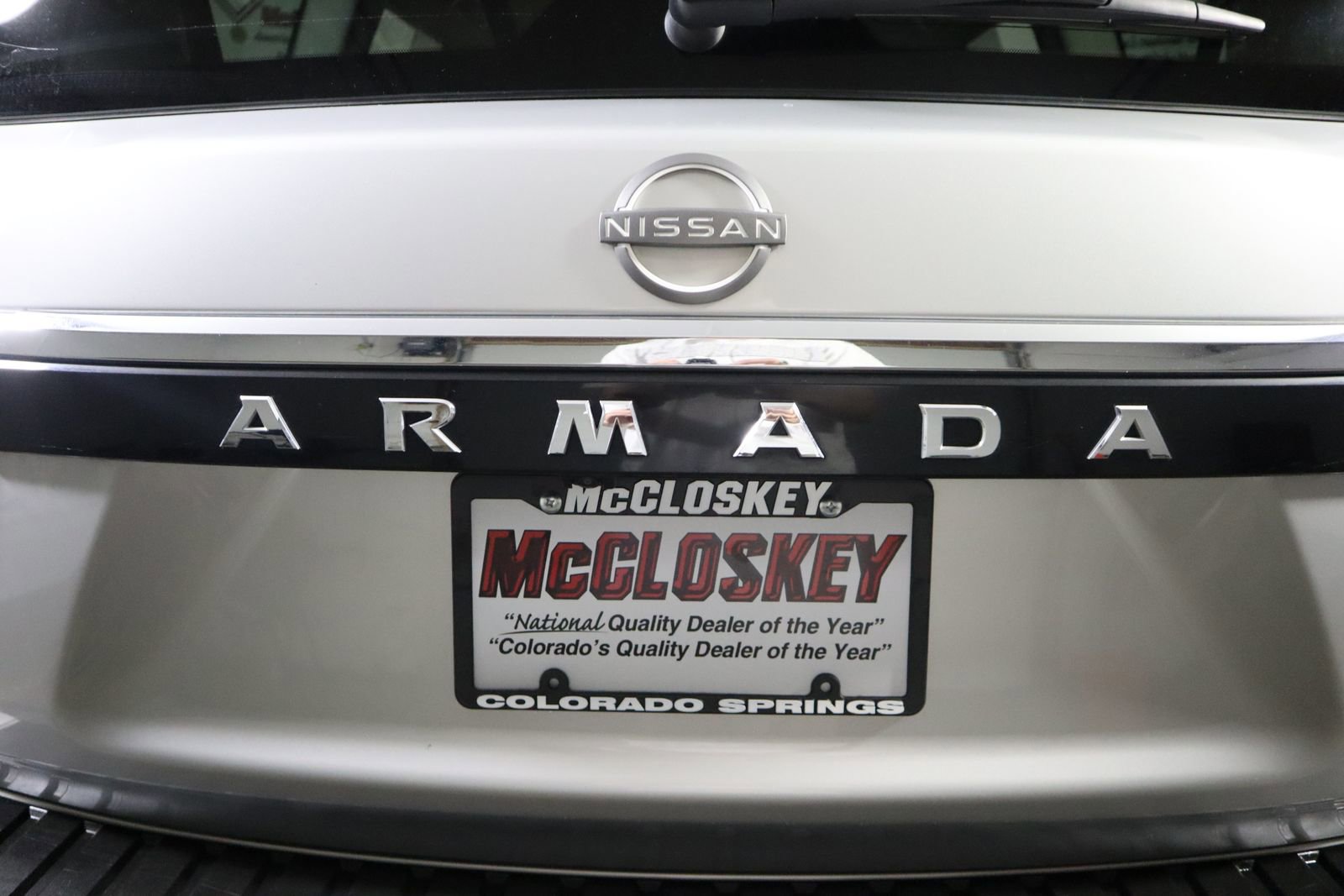 Used 2023 Nissan Armada SV image 12