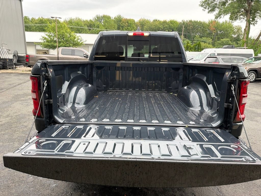 New 2026 RAM 1500 Express AWD/4WD image 28