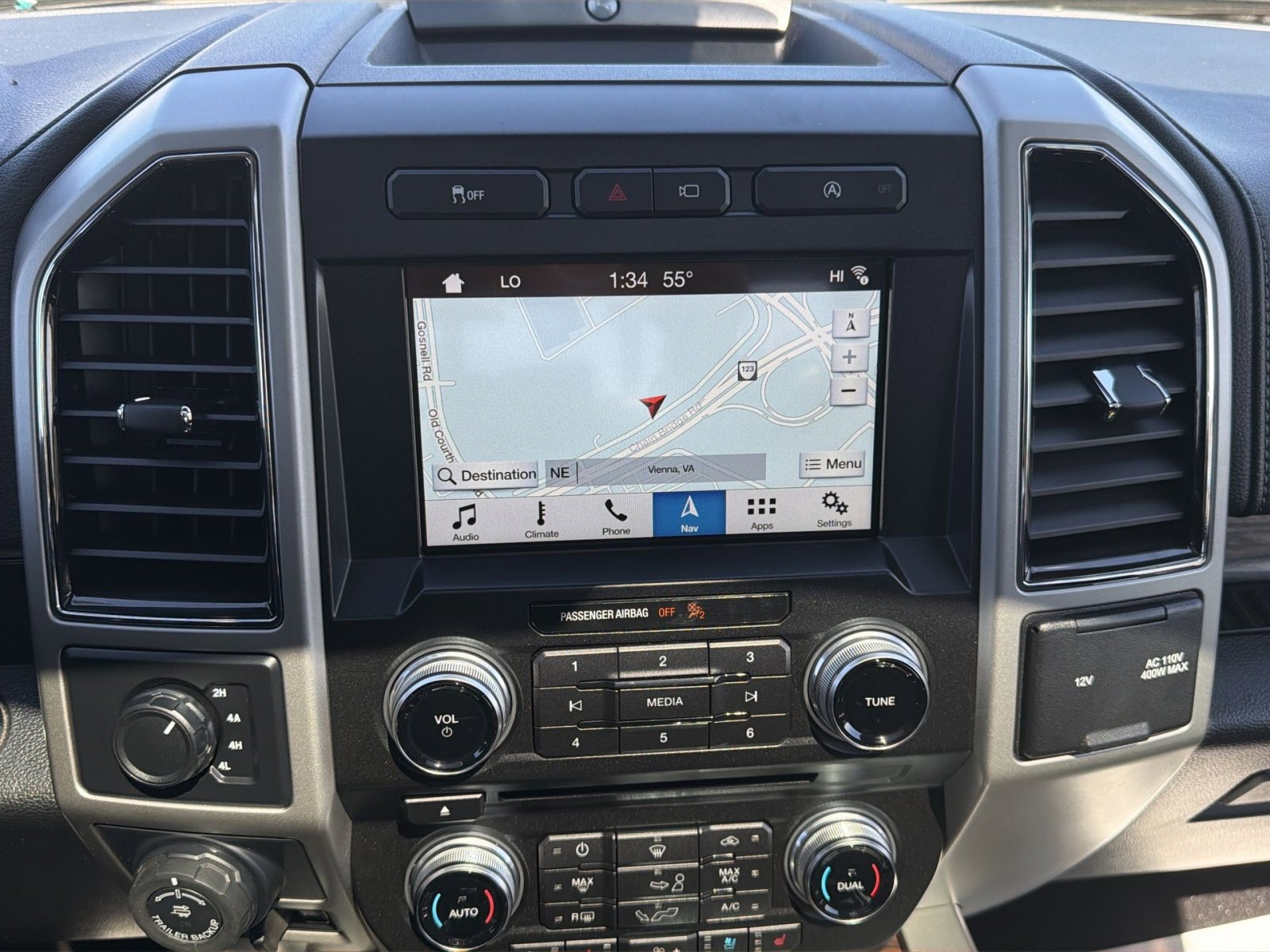 Used 2018 Ford F150 Lariat w/ Equipment Group 502A Luxury image 19