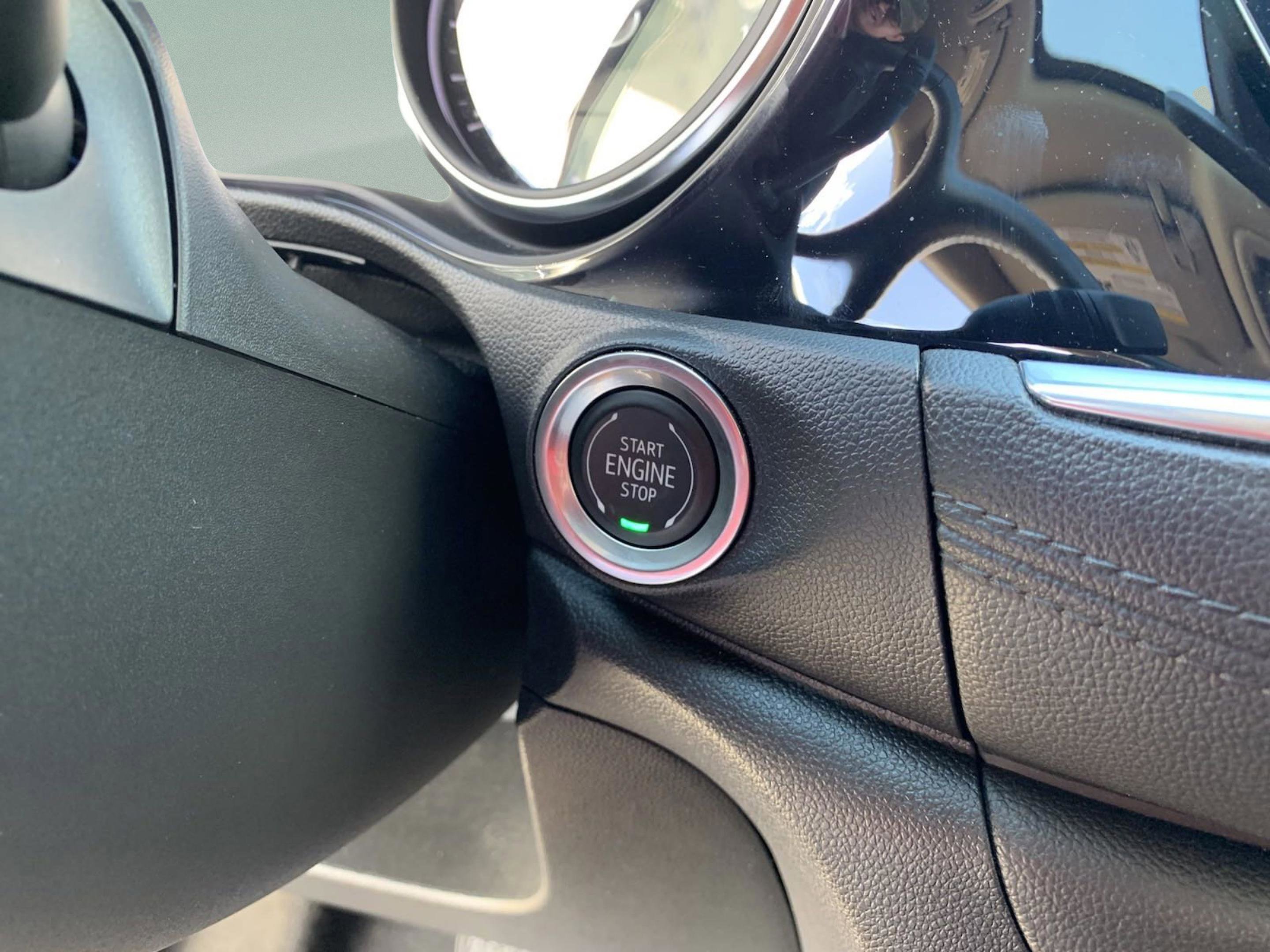 Used 2021 Buick Encore GX Select image 26