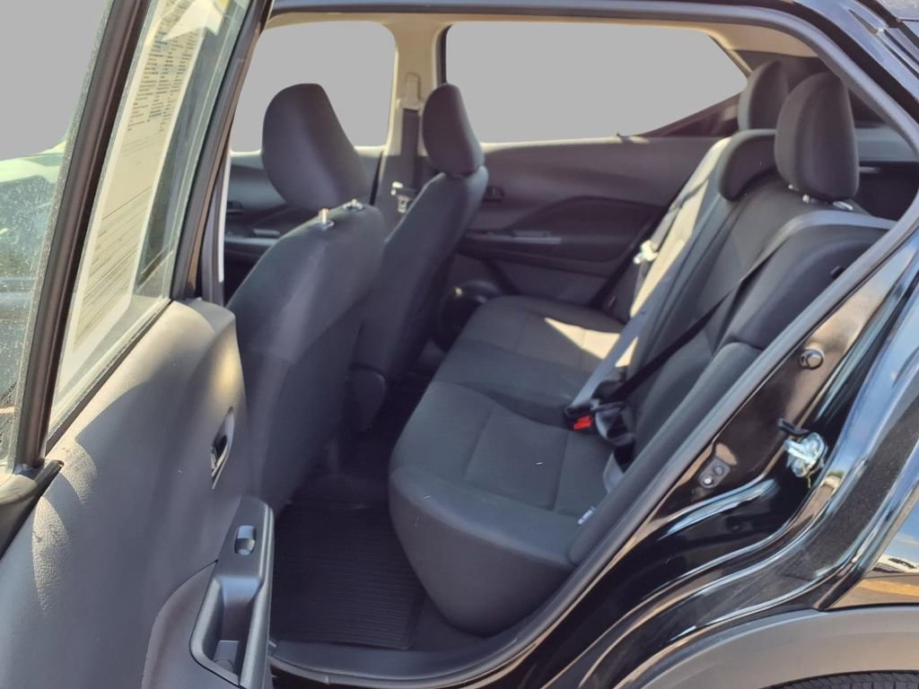 Used 2025 Nissan Kicks Play S FWD image 25