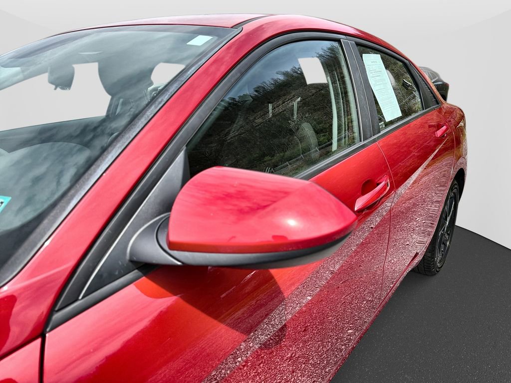 Certified 2023 Hyundai Elantra SEL FWD image 11