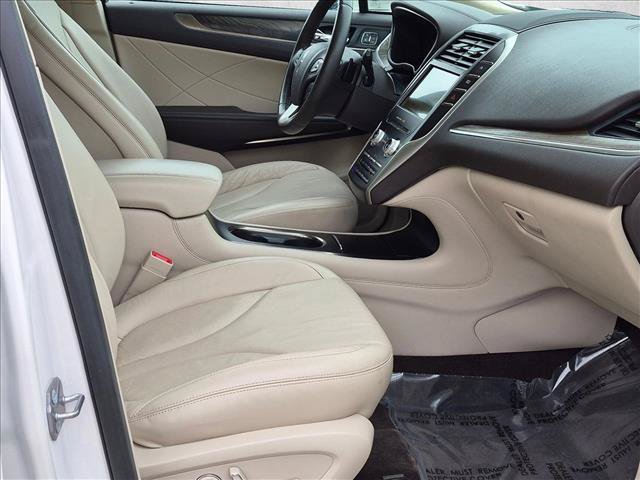 Used 2018 Lincoln MKC Reserve FWD image 19