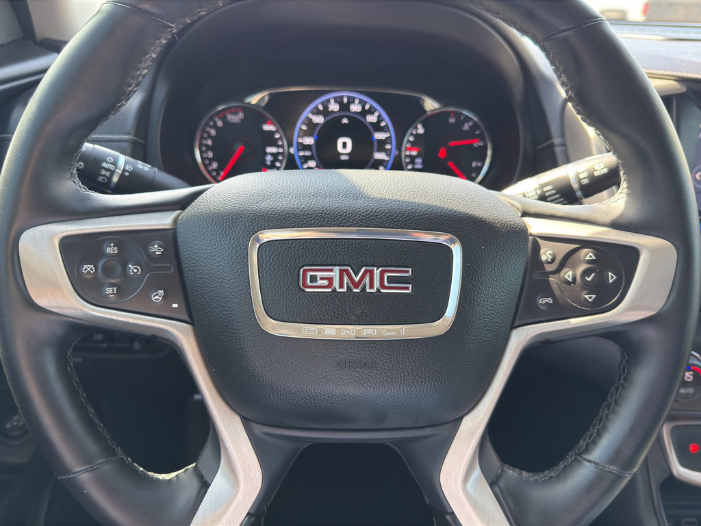 Used 2023 GMC Terrain Denali w/ Denali Premium Package image 16
