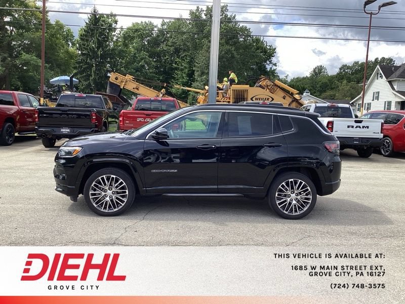 Used 2024 Jeep Compass Limited w/ Elite Group AWD/4WD image 4