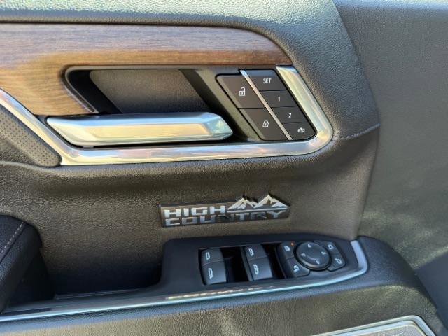Used 2023 Chevrolet Silverado 1500 High Country w/ High Country Premium Package AWD/4WD image 22