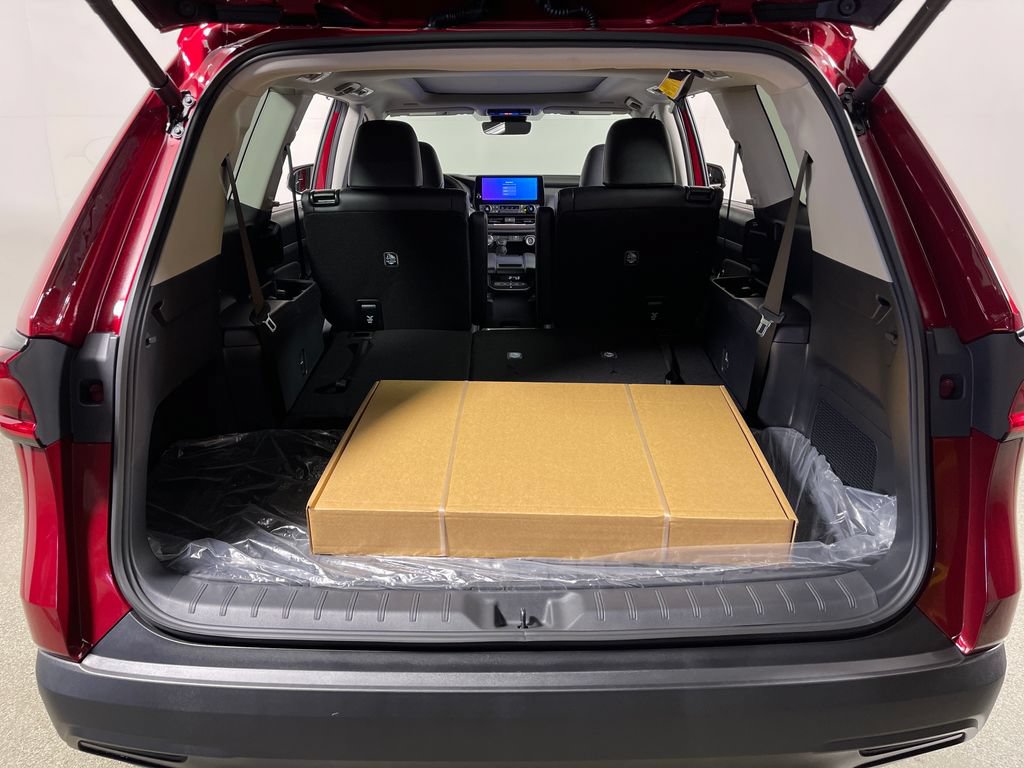 New 2026 Toyota Grand Highlander FWD image 10