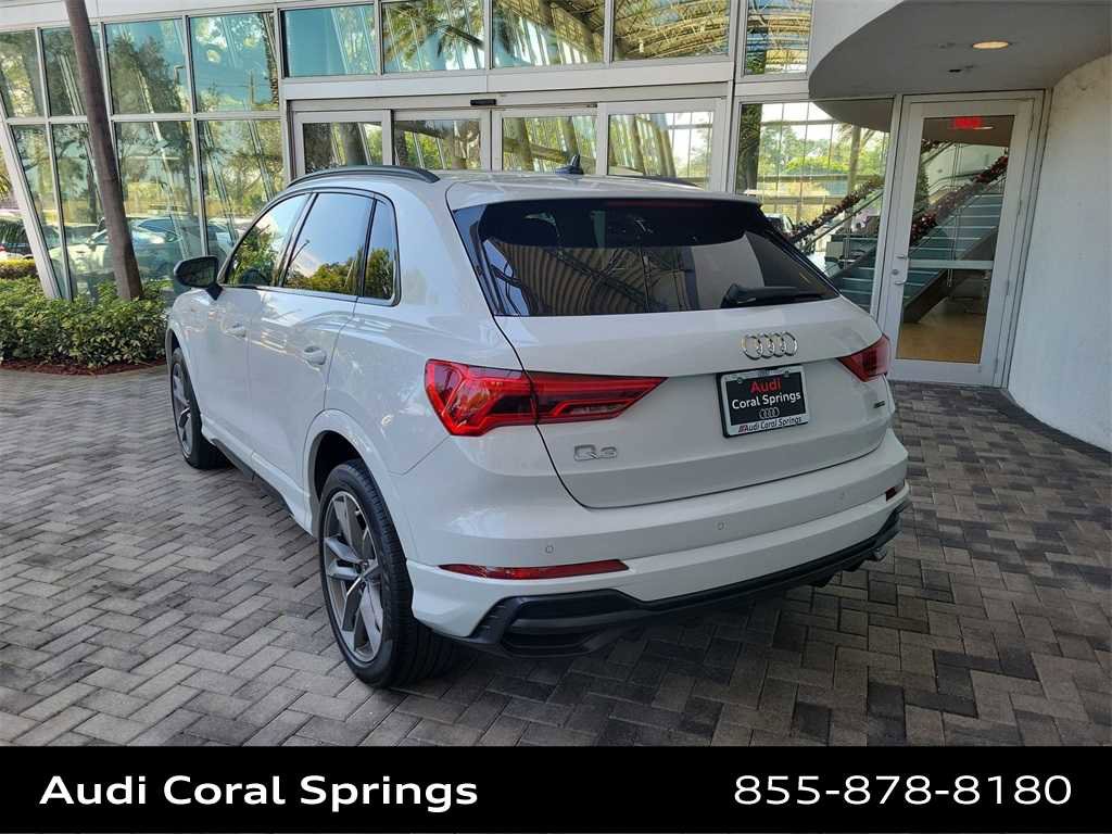 Certified 2021 Audi Q3 2.0T Premium Plus image 6