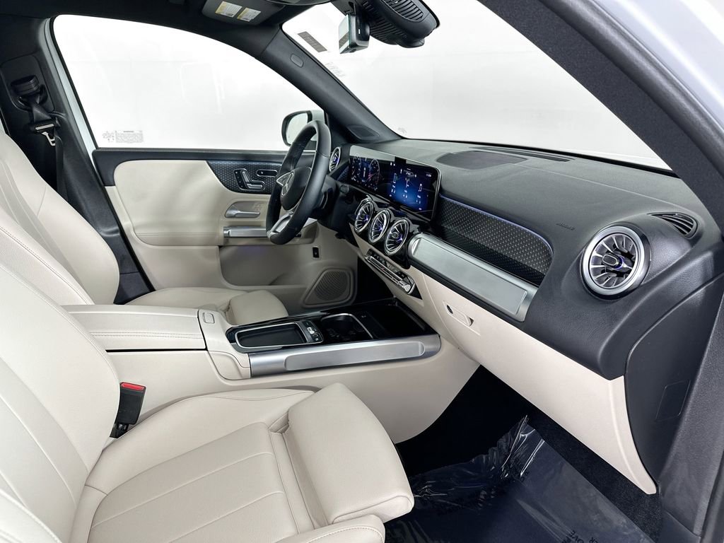Certified 2025 Mercedes-Benz GLB 250 GLB 250 image 27