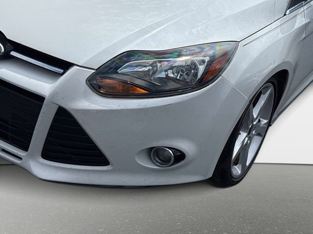 Used 2014 Ford Focus Titanium FWD image 9
