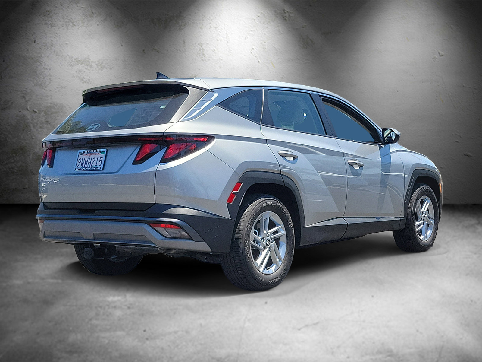 Certified 2025 Hyundai Tucson SE FWD image 3