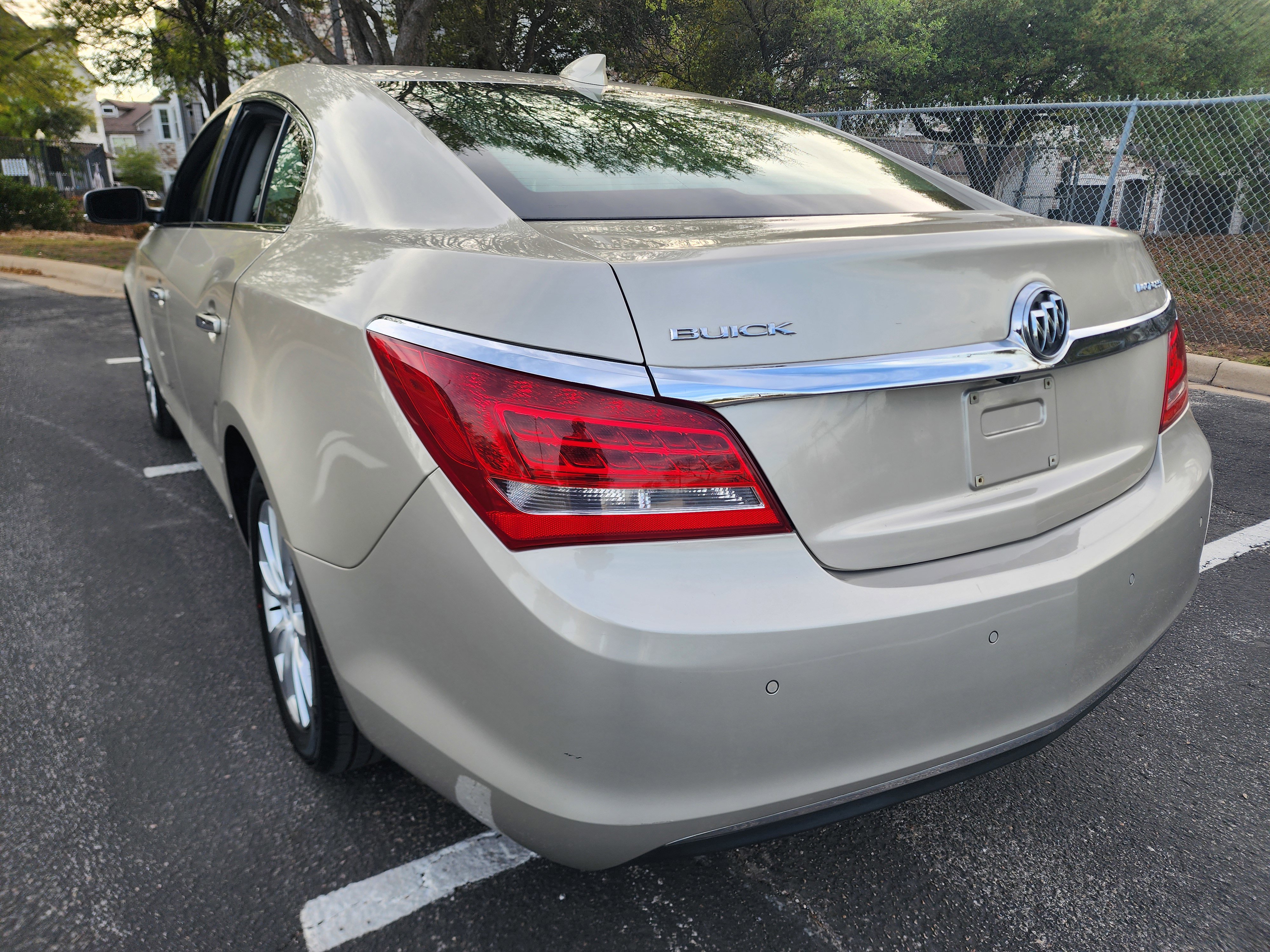 Used 2015 Buick LaCrosse Leather image 5