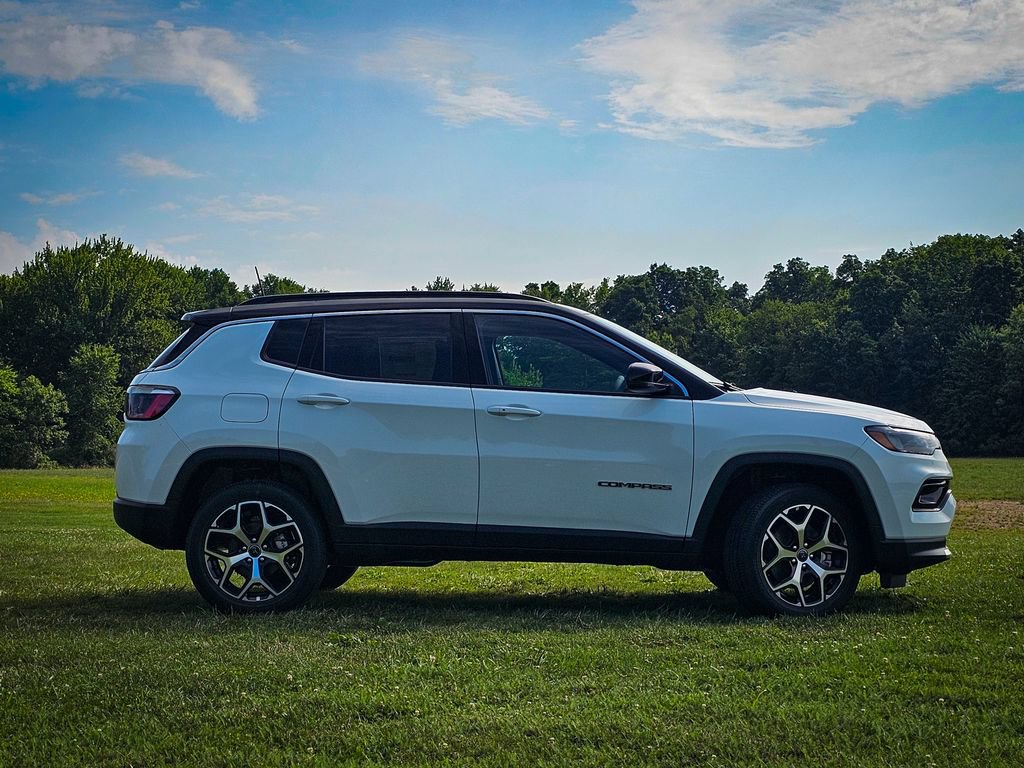 New 2026 Jeep Compass Limited AWD/4WD image 2