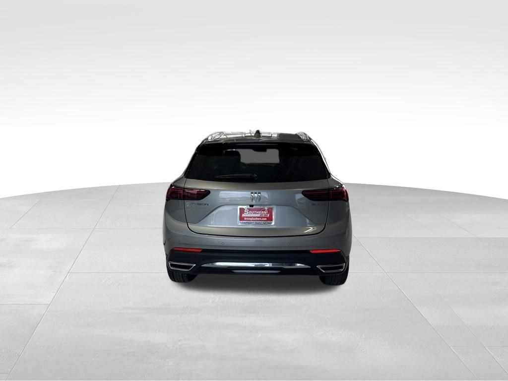 Used 2024 Buick Envision Preferred AWD/4WD image 4