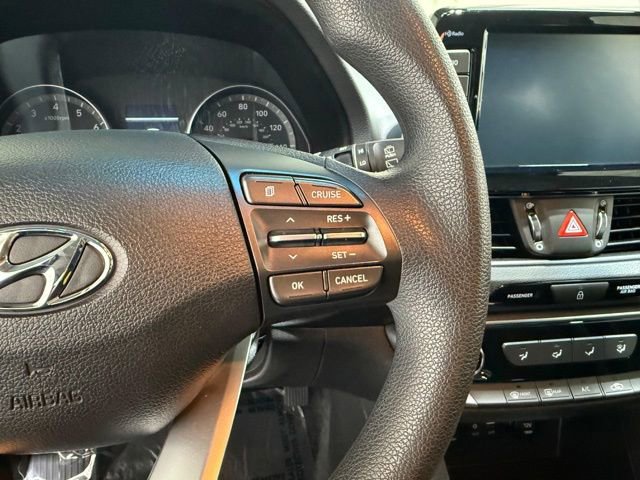 Used 2018 Hyundai Elantra GT FWD image 19