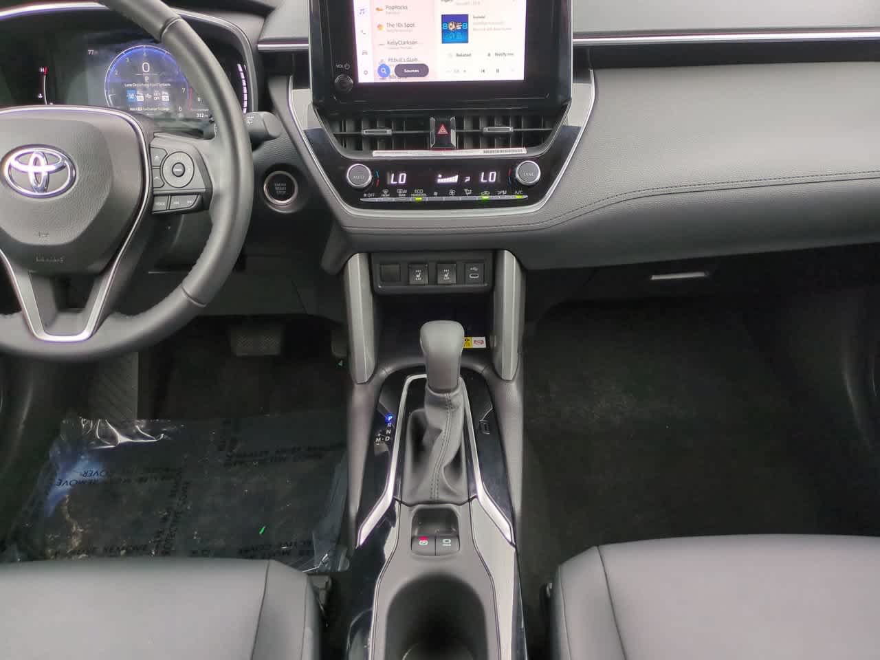 Certified 2023 Toyota Corolla Cross XLE w/ Convenience Package FWD image 18