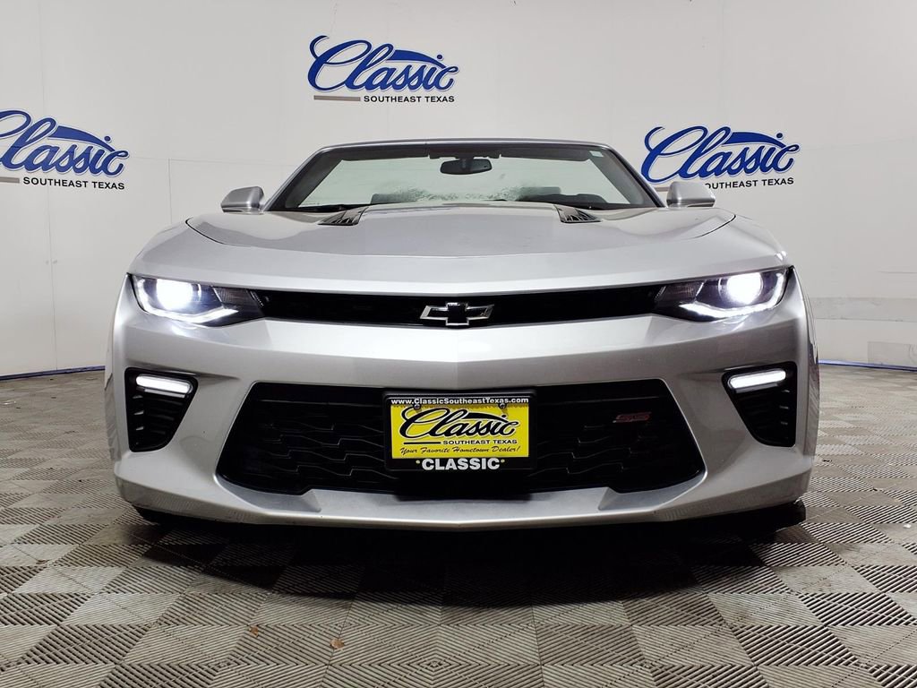 Used 2017 Chevrolet Camaro SS RWD image 3