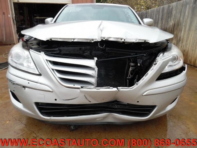 Used 2009 Hyundai Genesis 3.8 w/ Technology Pkg 4 RWD image 5