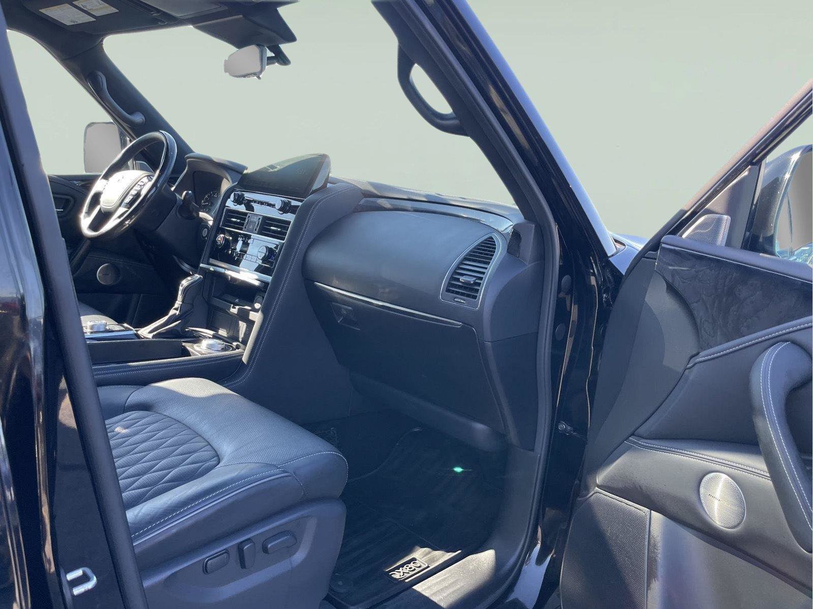 Used 2023 INFINITI QX80 Sensory w/ All-Season Package AWD/4WD image 23