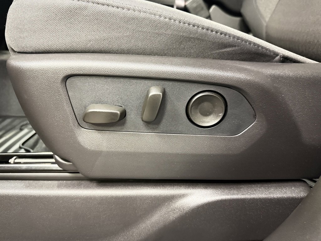 New 2026 Chevrolet Silverado 2500 Custom w/ Custom Value Package image 24