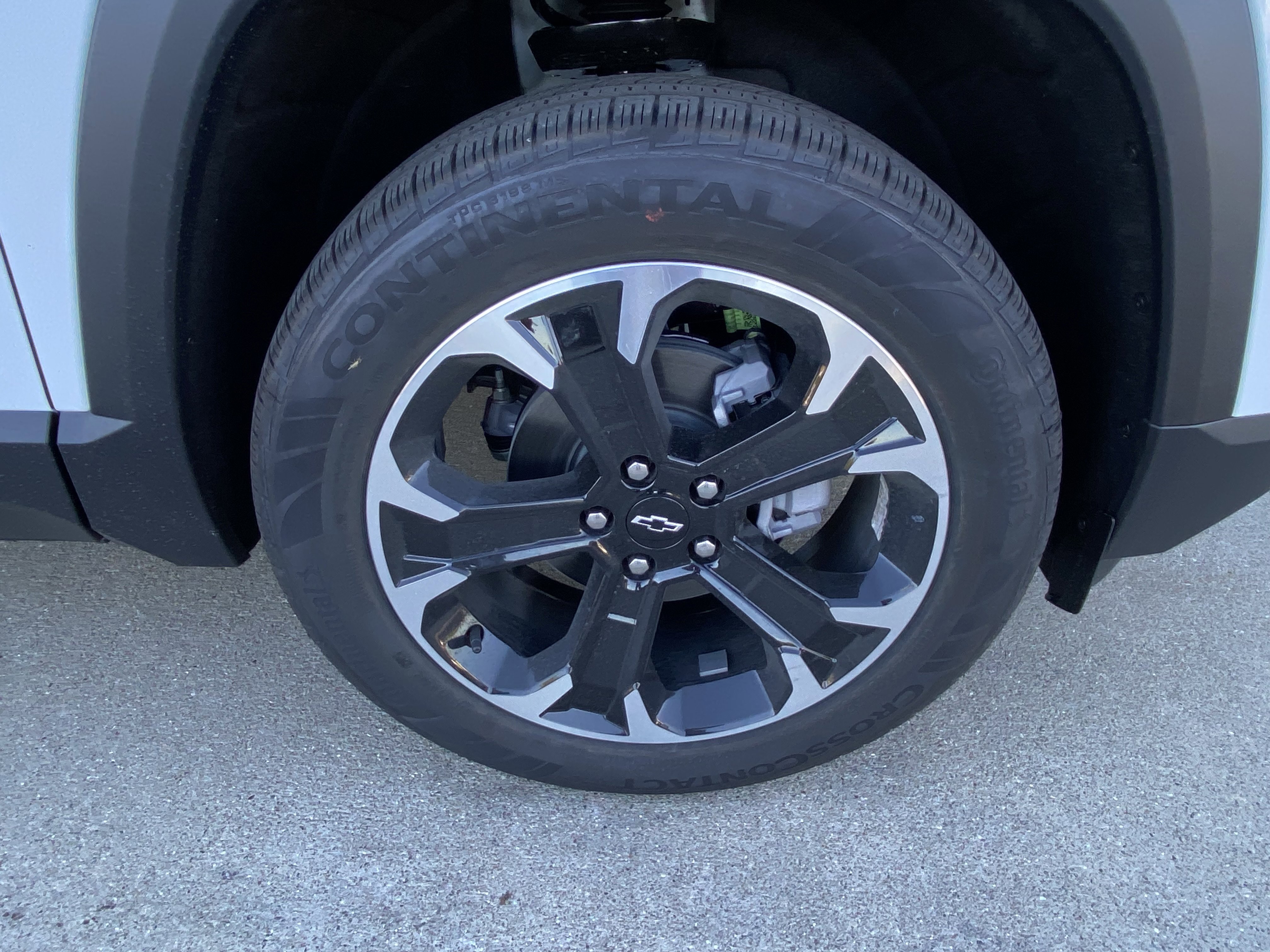 New 2026 Chevrolet Equinox LT w/ Convenience Package II image 25