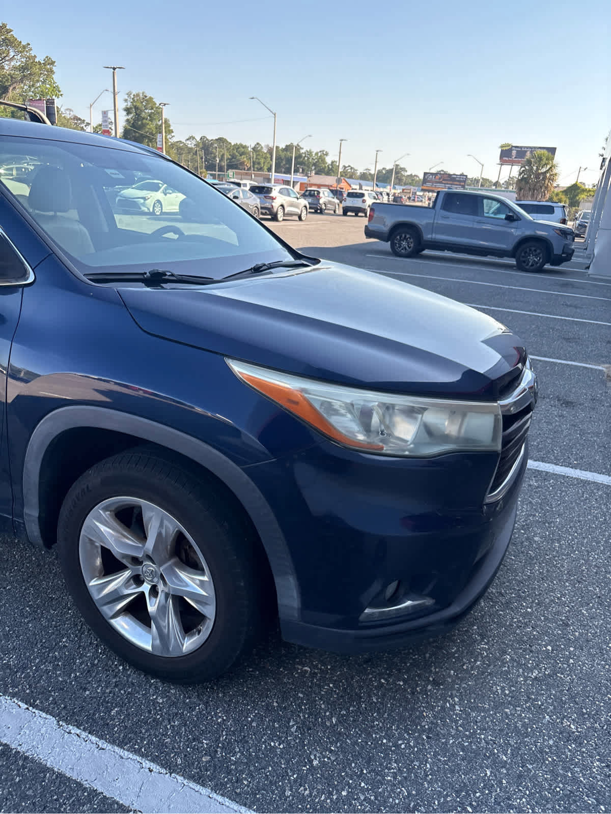 Used 2015 Toyota Highlander Limited FWD image 11